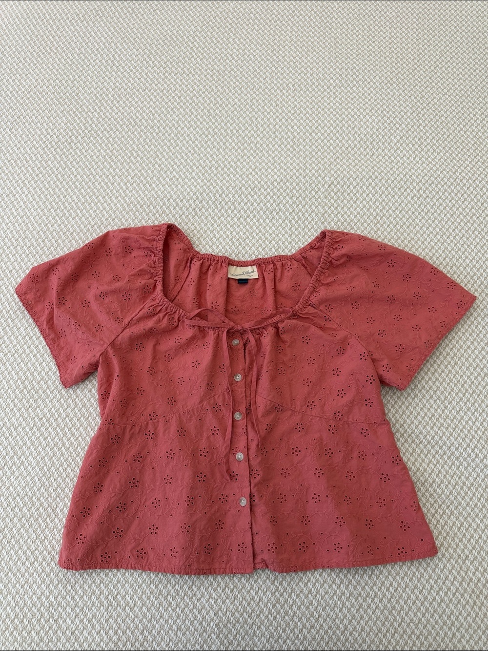 Universal Thread Rose Eyelet Button-Front Short Sleeve Top 100% Cotton